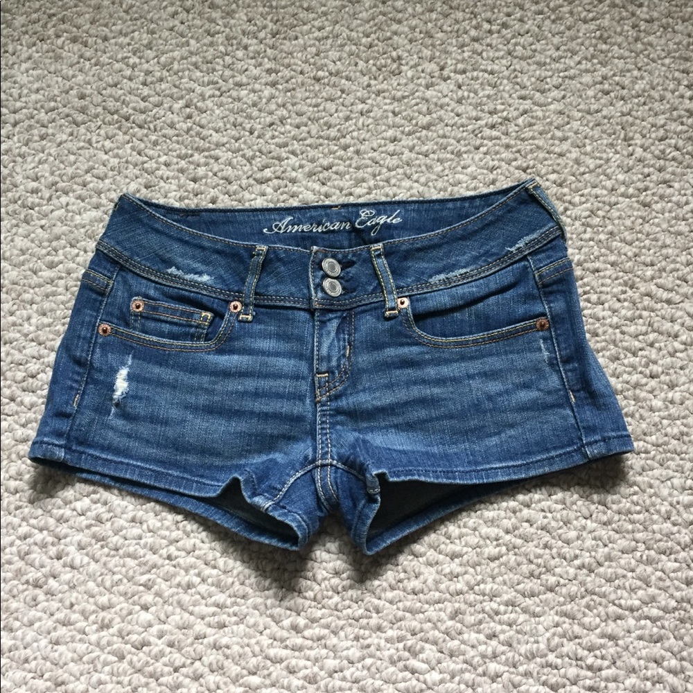 American Eagle Womens‎ Low Rise Denim Shorts Medium Wash Distressed Size 0